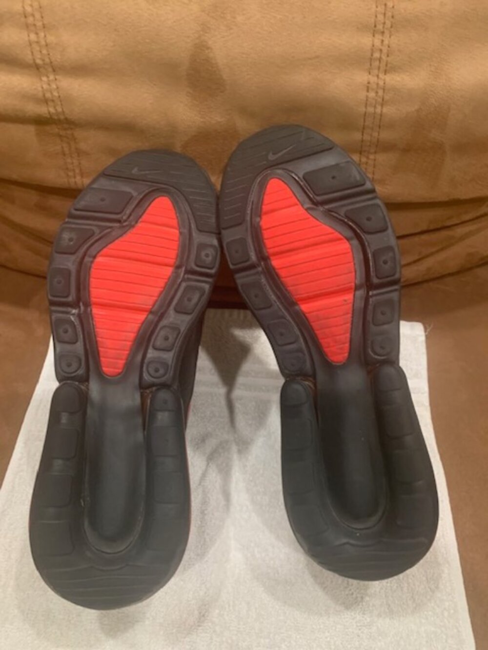 Nike AirMax 270 Men's Size US 10.5 - Picture 7 of 8